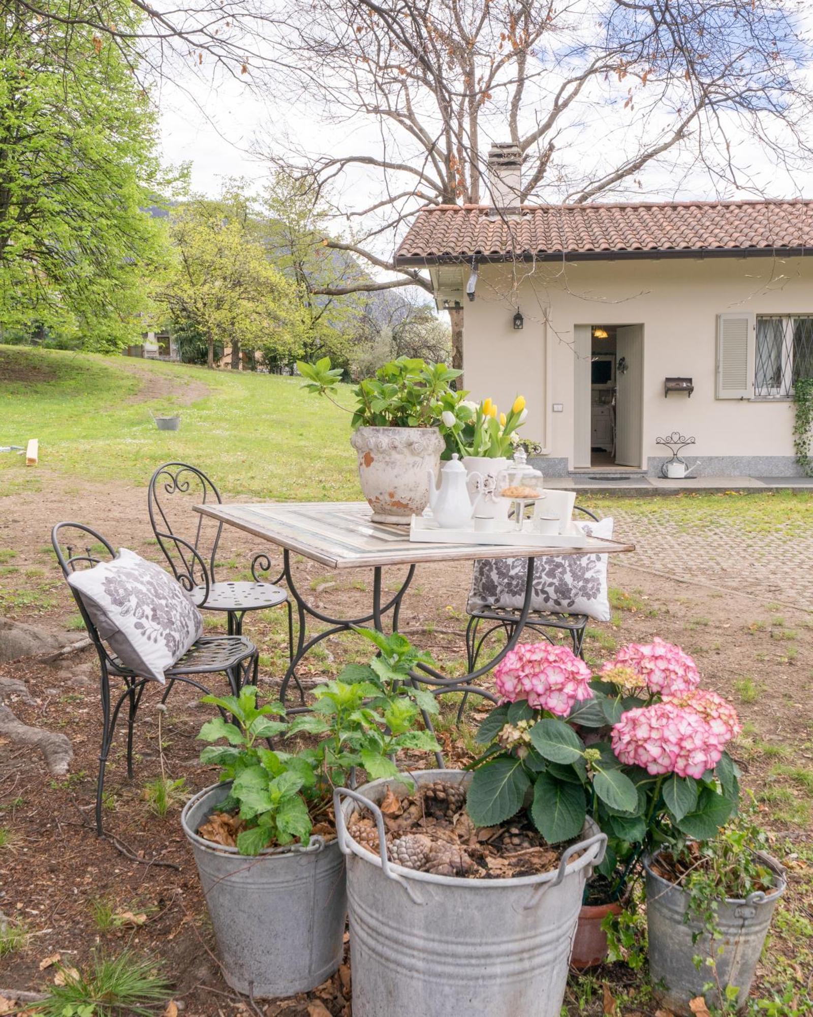 Bnbook Maison Charlotte Lago Maggiore Porto Valtravaglia Dış mekan fotoğraf